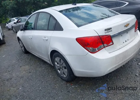 2013 Chevrolet Cruze Ls z USA, uszkodzony, nr VIN 1G1PA5SH2D7160107